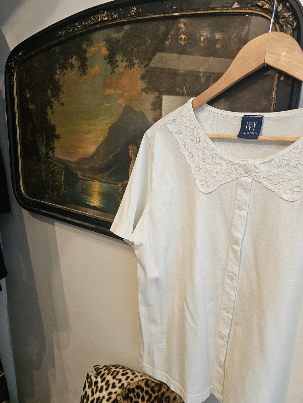 Vintage White Tee Lace Collar Sz. S-M